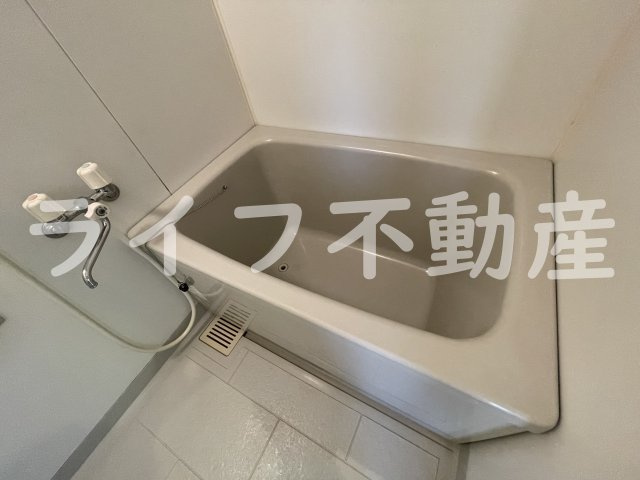 グランディ小阪の浴室|お風呂です