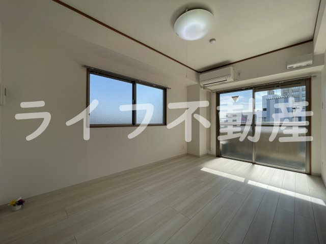 グランディ小阪の寝室|寝室にぴったりのお部屋です