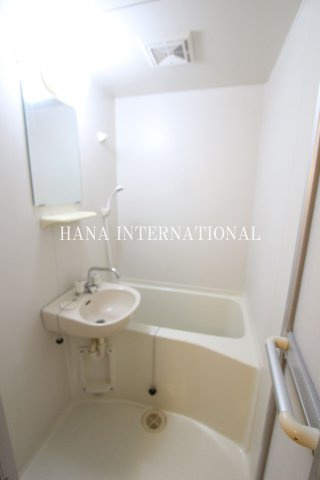 レオパレス谷津の浴室