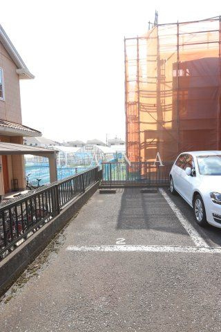 エクレールUの駐車場