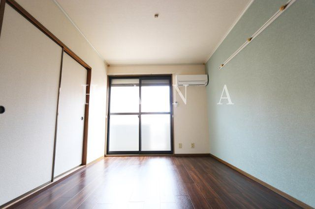 エクレールUの洋室