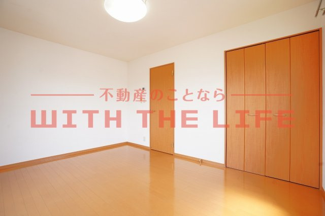 アムールポパイ【キャッシュバック対象物件】の居間・リビング|ゆったりとした居間です