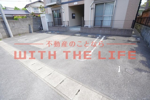 アムールポパイ【キャッシュバック対象物件】の駐車場|駐車場です