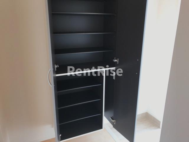 ビックブルー|下駄箱