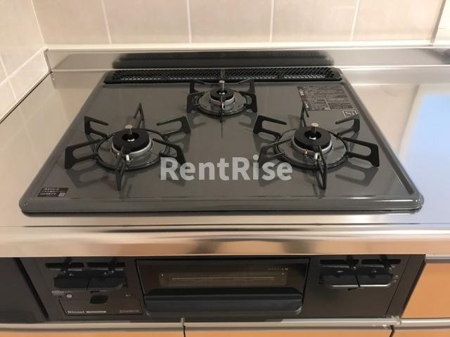 ビックブルーの寝室|3ツ口ガスコンロ