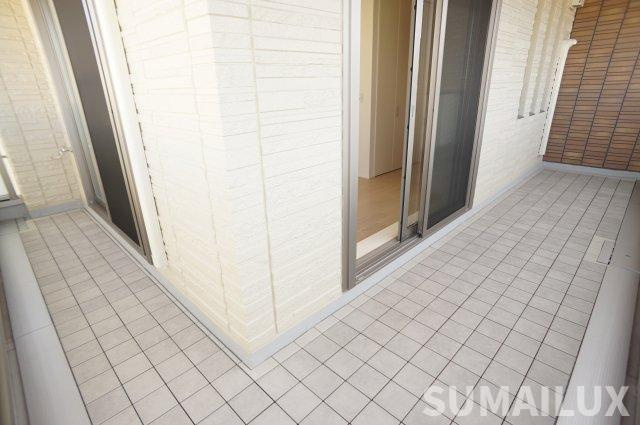 熊本市中央区新屋敷１丁目のアパートのバルコニー