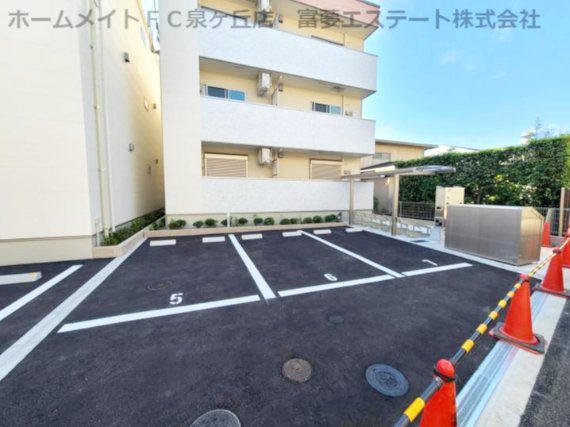 フジパレス泉大津サウスの駐車場