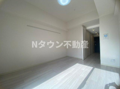 【洋室】 | メインステージ名古屋ノースマーク | こちらのリビングで趣味の時間をお楽しみください