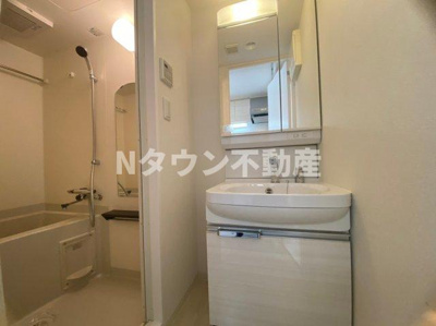 【洗面所】 | メインステージ名古屋ノースマーク | 明るい洗面所です