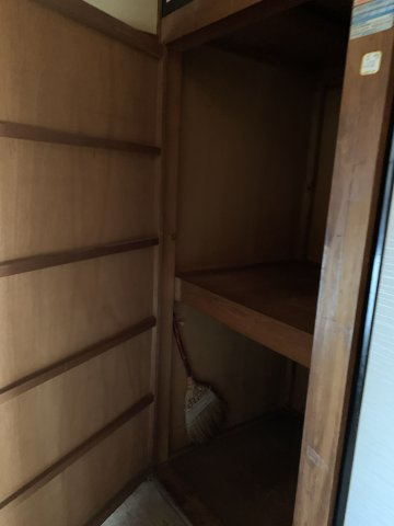 松沢町借家の収納