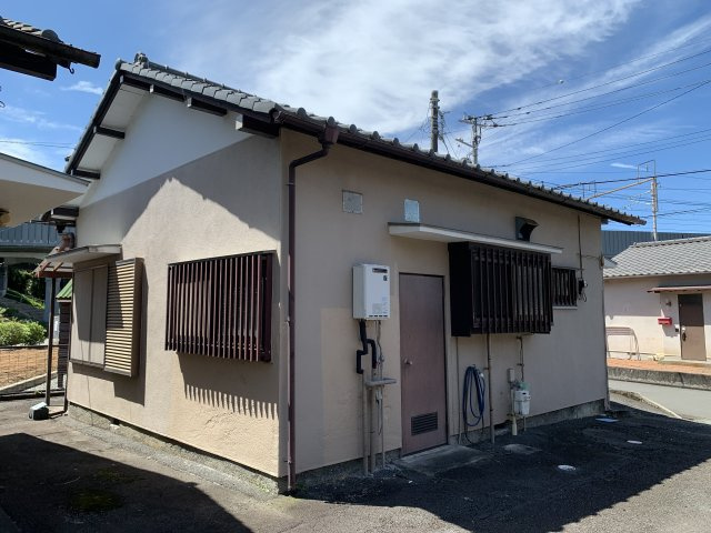 松沢町借家の外観