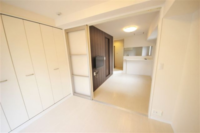 【洋室】 | アドーラブル船場