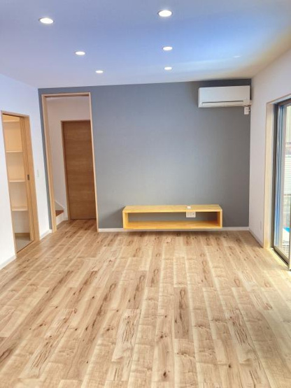 【居間・リビング】 | 高知市竹島町