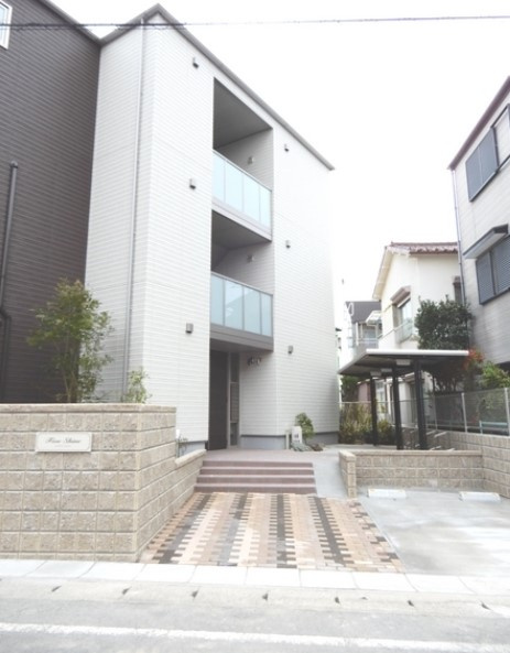 ファイブシャインのエントランス