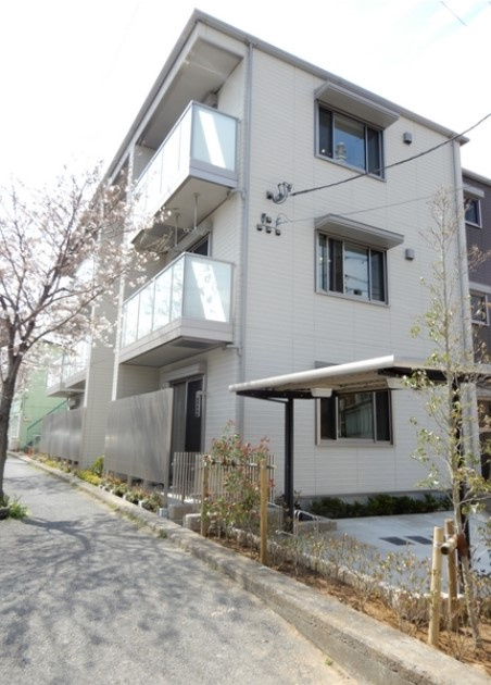 ファイブシャインの外観