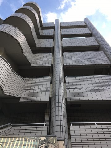 麹町高善ビルの外観