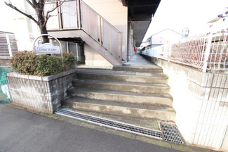 建物入り口！