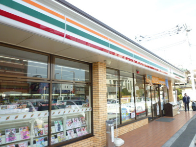 セブン-イレブン 大和中央６丁目店まで300ｍ