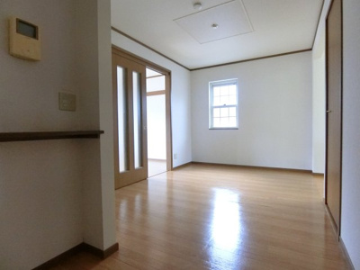 【居間・リビング】 | イースト・ツインズＡ