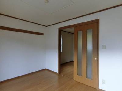 【洋室】 | イースト・ツインズＡ