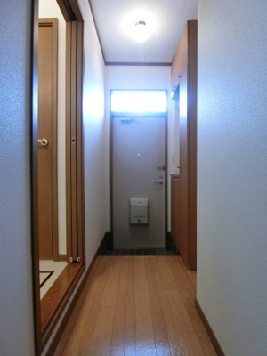 【玄関】 | イースト・ツインズＡ