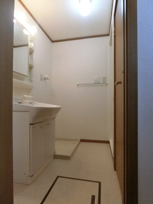 【洗面所】 | イースト・ツインズＡ