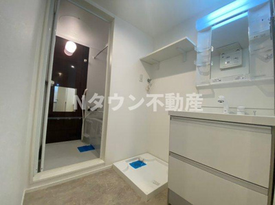 【独立洗面台】 | クオーレ名古屋 | 独立洗面台、小物を置くことができて便利です