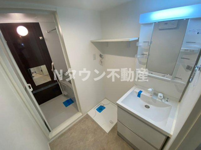 【洗面所】 | クオーレ名古屋 | 広い洗面スペース