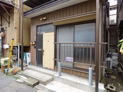 【エントランス】 | 芝下3丁目貸家