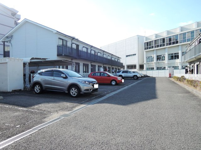 【駐車場】 | コリーヌ二色