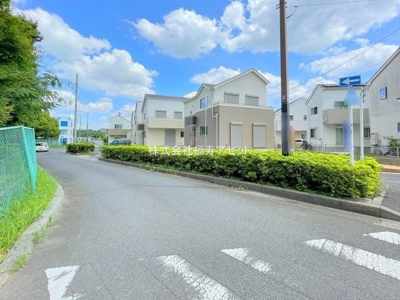 【前面道路含む現地写真】 | 葛飾区東金町8丁目新築分譲住宅