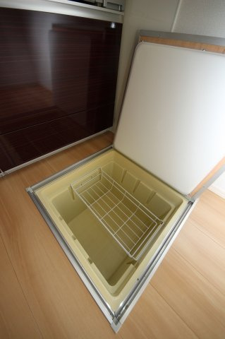 アヴニールの収納|床下収納です