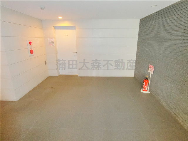 AZESTアゼスト蒲田南のエントランス