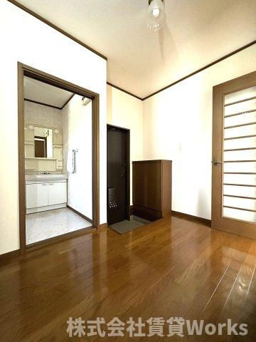 レジデンス山本IIの居間・リビング|ゆったりとした居間です