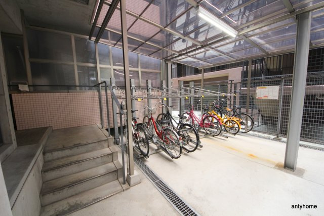 ヒルズ扇町　仲介手数料無料の駐車場