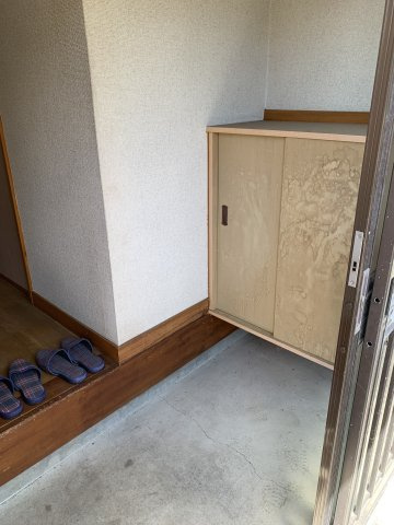 東熊堂借家の玄関