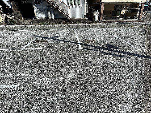 サンロードの駐車場