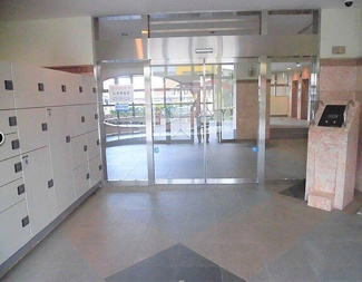 【エントランス】 | オートロック付きです。