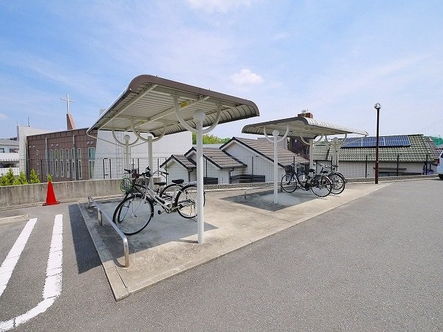 インフィニティ生駒のその他共用部分|駐輪場