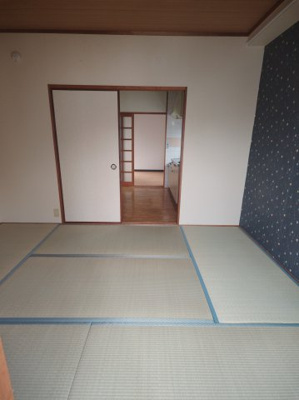 【和室】 | 石戸マンション | 和室ならではの温かな和の空間で寛ぎの時間を過ごせます