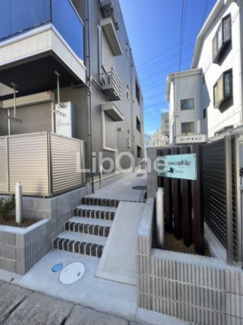 【エントランス】