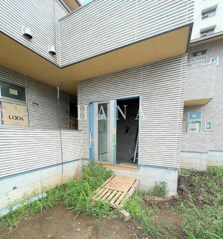 ロワール本中山Ⅱのエントランス