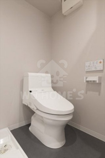 【トイレ】 | ラミヤカーサ衣摺 | 落ち着いた色調のトイレです