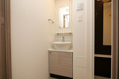 【独立洗面台】 | エスリード大阪ドームCERCA | 独立洗面台、朝の身支度には欠かせません