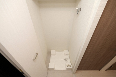 【設備】 | エスリード大阪ドームCERCA | 洗濯機置場