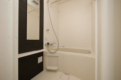 【浴室】 | エスリード大阪ドームCERCA | 日々の疲れを癒すお風呂付です