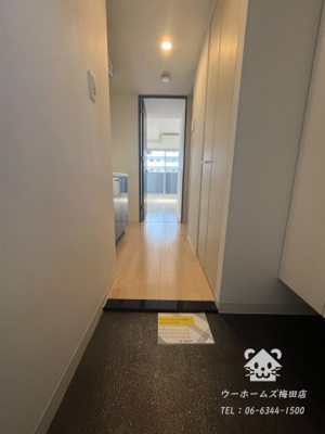 【玄関】 | エスリード新大阪NORTH | 明るい玄関です