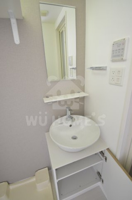 【洗面所】 | エスリード新北野グランリンク | 忙しい朝には欠かせない洗面所です