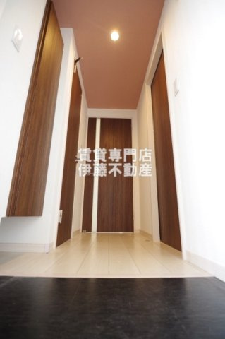 Cherim 庄内通の玄関