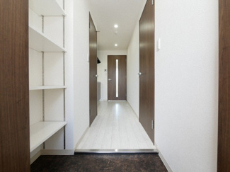 【玄関】 | AQUA GALAXY | ゆったりとした玄関です